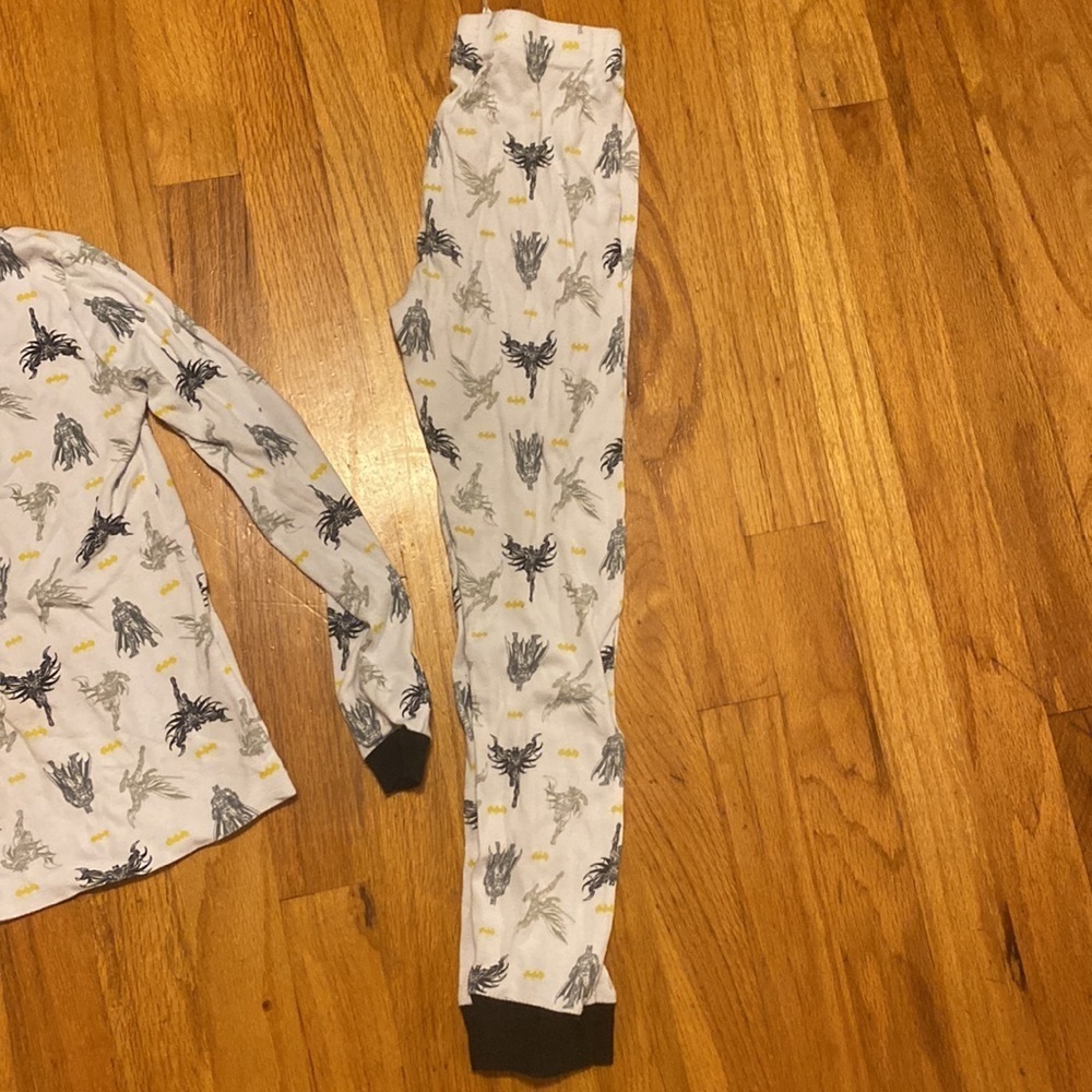 Batman Pajamas - Picture 3 of 9